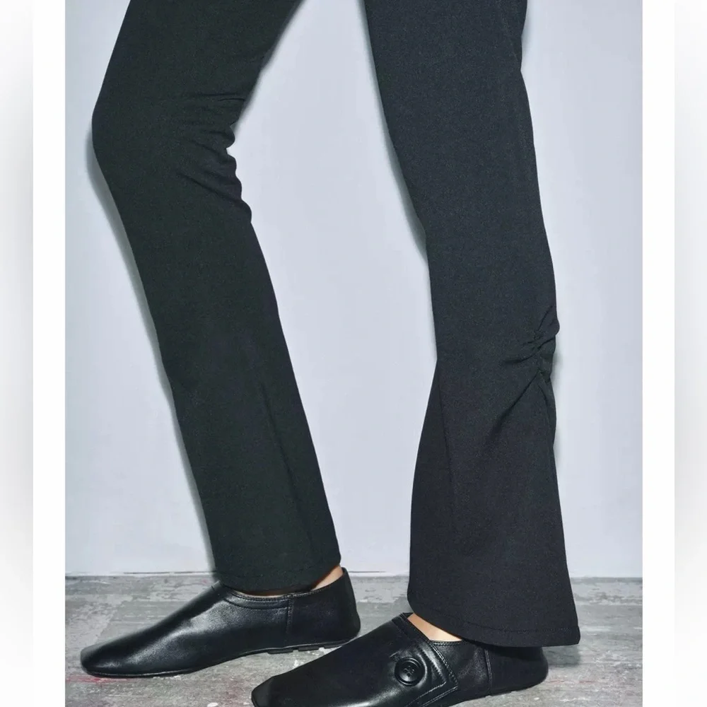 Zara NWT black ruched side leg flare stretchy legging pants